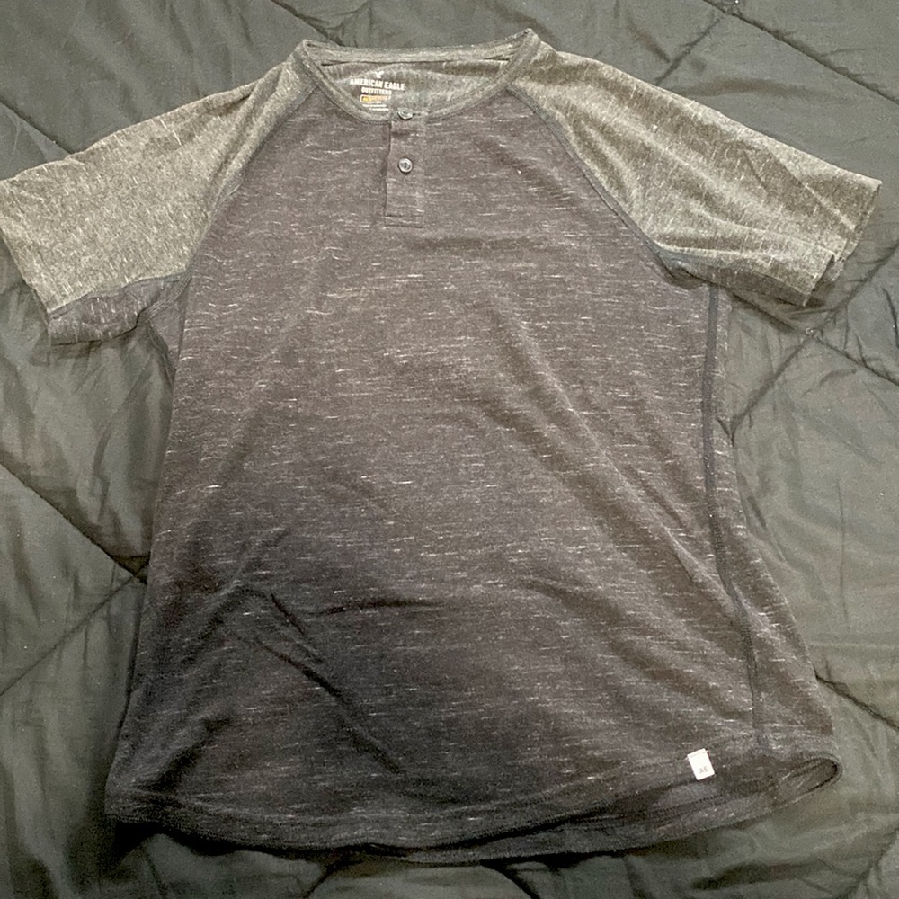 American Eagle Active Flex T Shirt